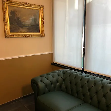 מלון Valentino Du Parc 3*